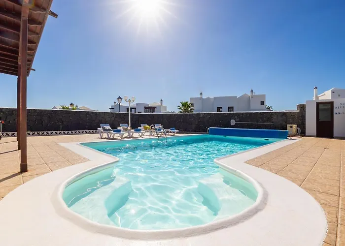 Alexsandra فيلة بلايا بلانكا