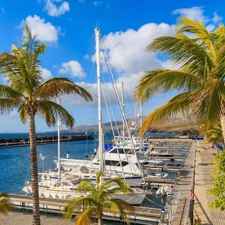 Alexsandra Βίλα *